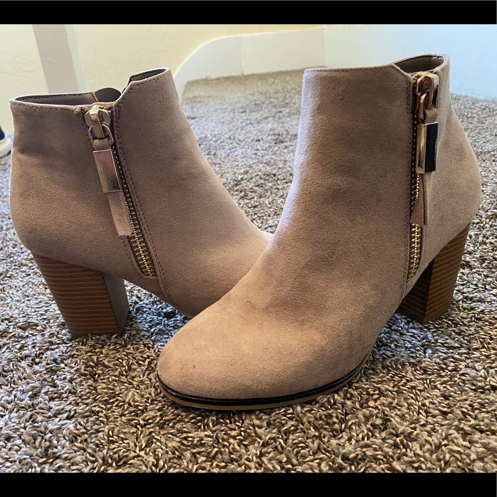 Beige suede heeled boots with zipper size 7